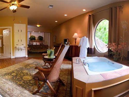 Creekhaven Inn & Spa Wimberley Exterior foto